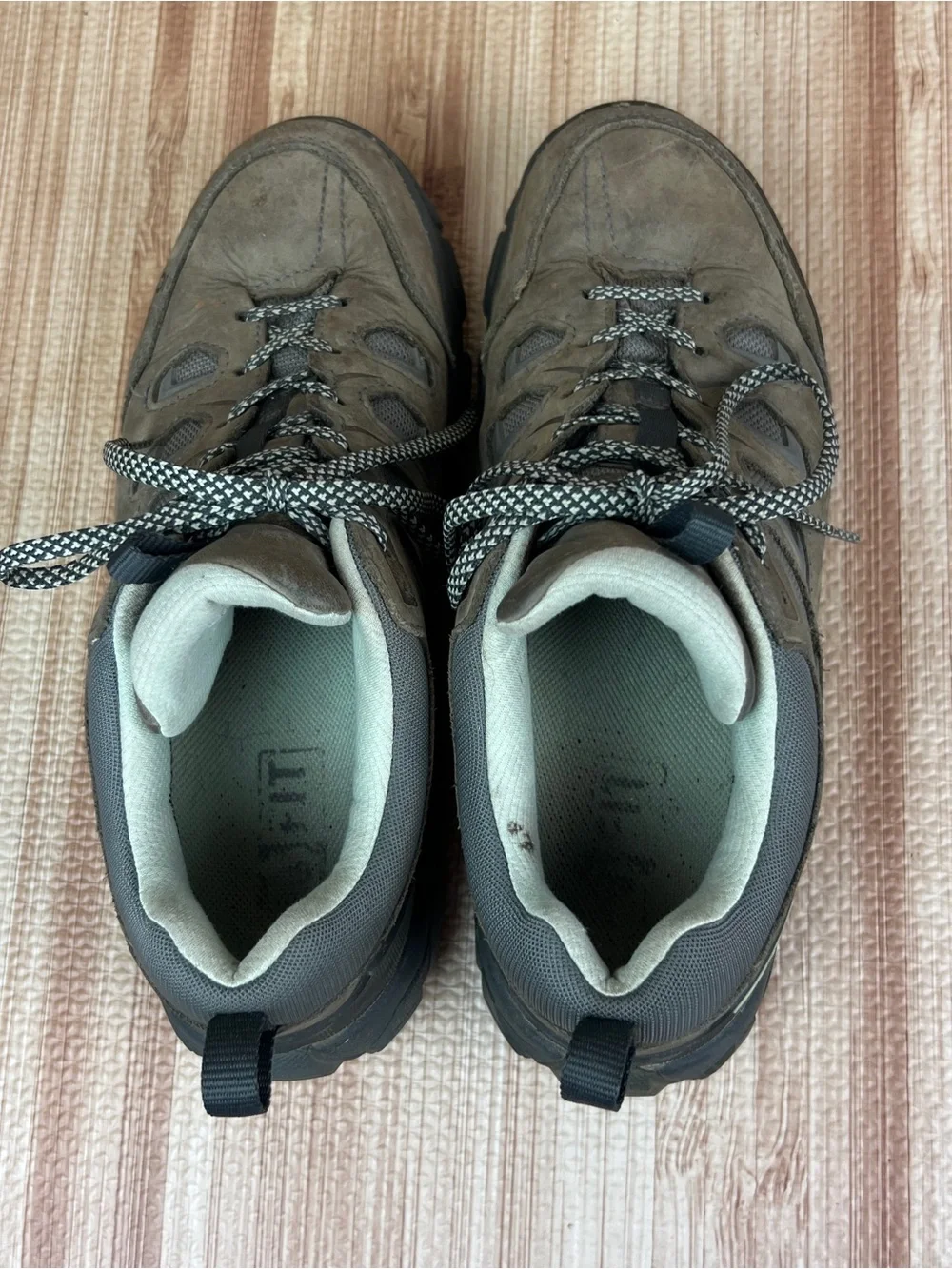 Oboz Footwear this listing